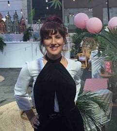 Private chef serving exquisite Australian cuisine for special events and luxury dining experiences.